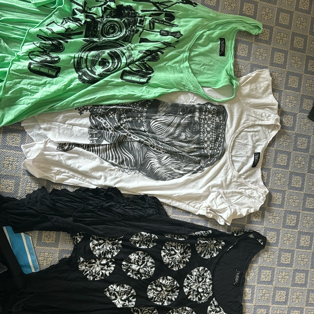 Lauren MOSHi 3 can tank tops and t shirt